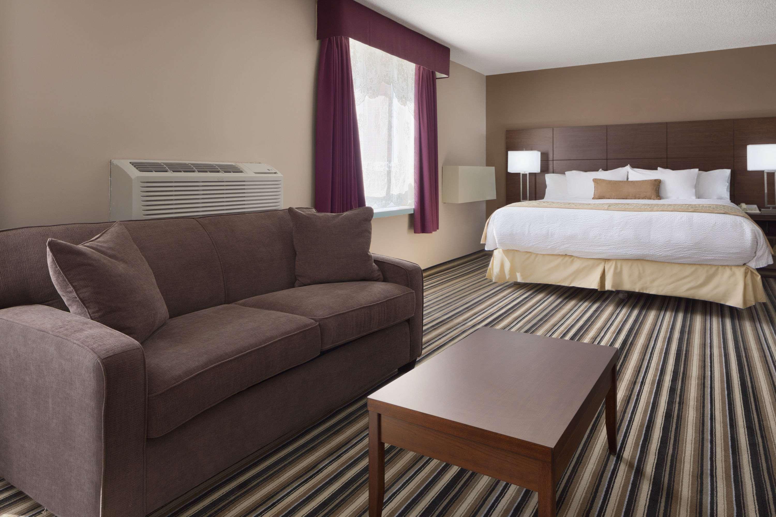 Days Inn By Wyndham Dalhousie Zewnętrze zdjęcie