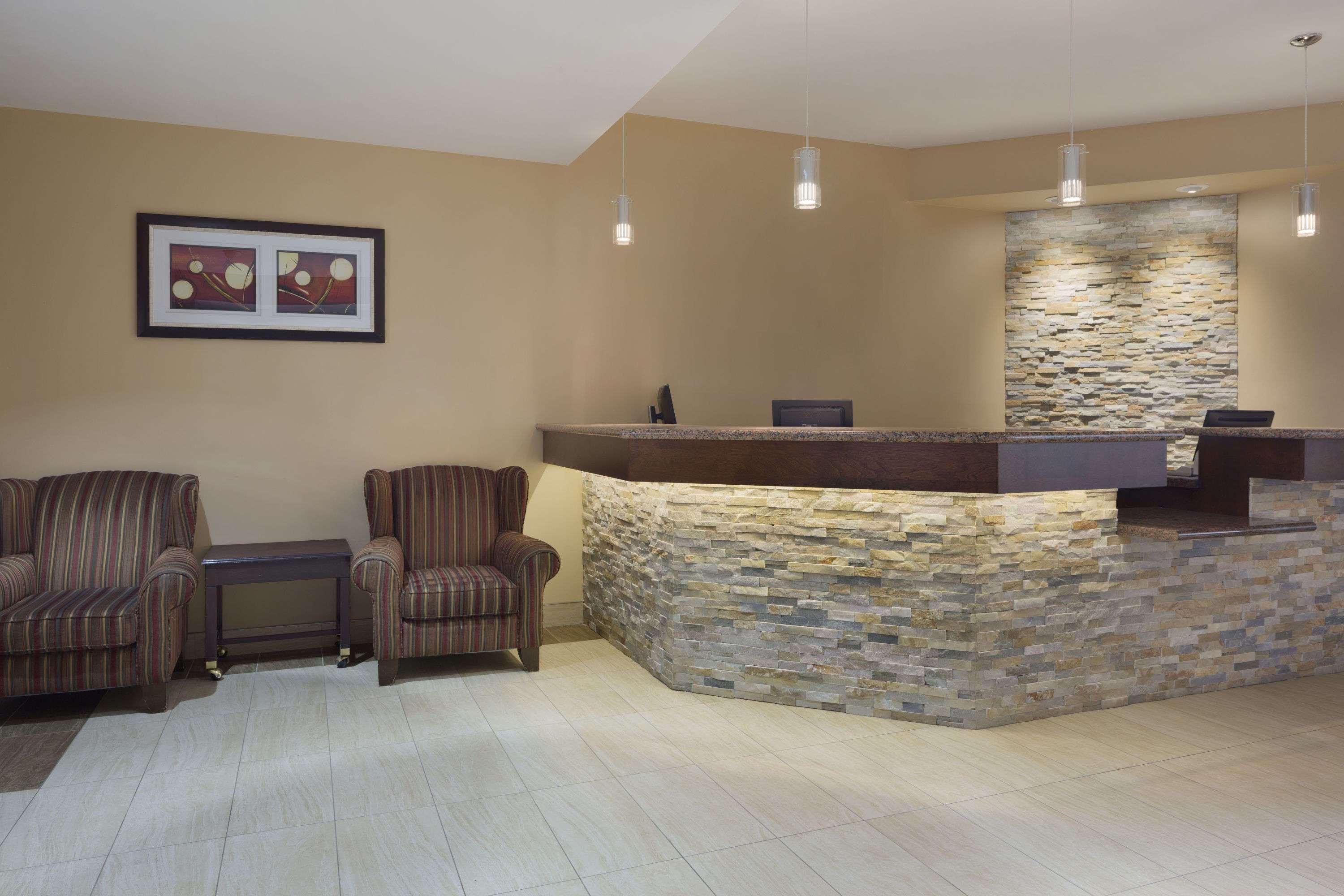 Days Inn By Wyndham Dalhousie Zewnętrze zdjęcie