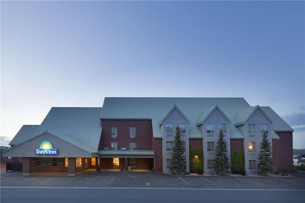 Days Inn By Wyndham Dalhousie Zewnętrze zdjęcie